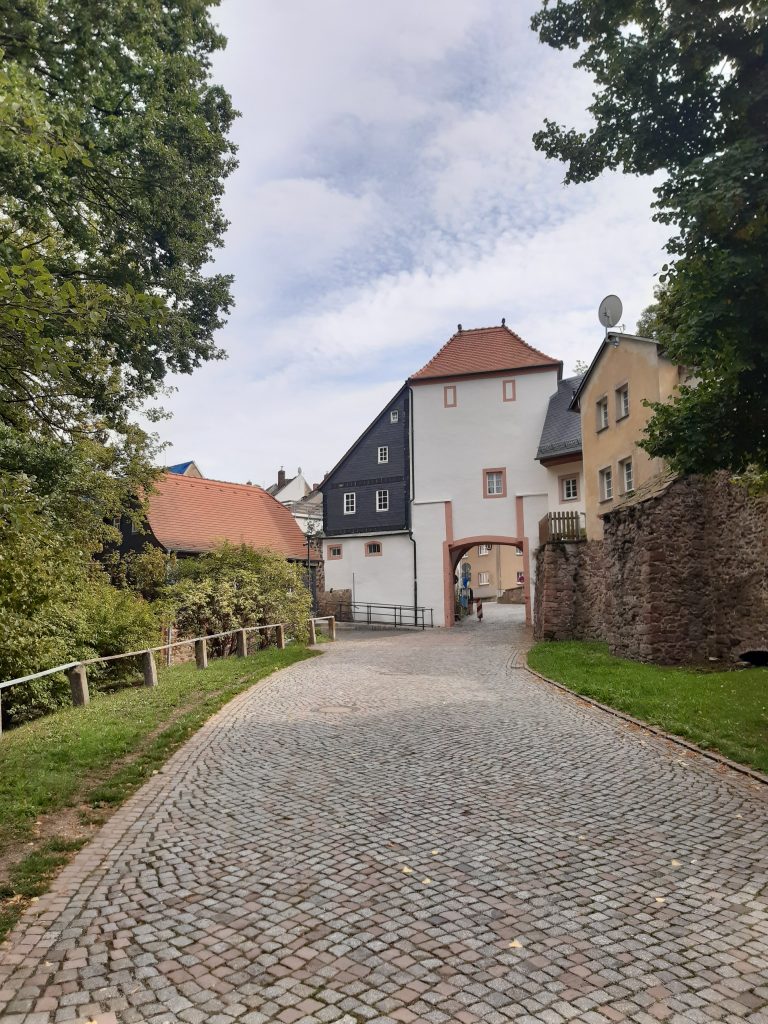 Zu sehen ist das Stadttor von Geithain.